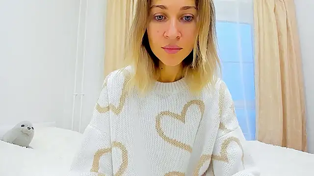 Mona Cruz online show from December 2, 5:26 am