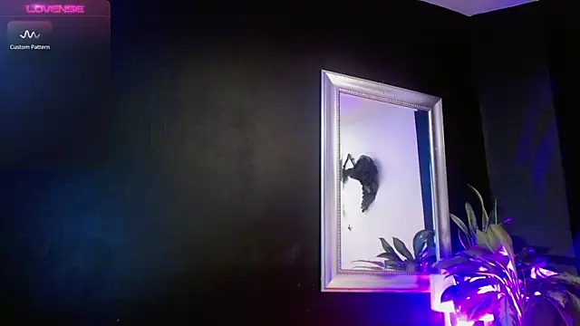 ValenGray online show from January 31, 4:03 am