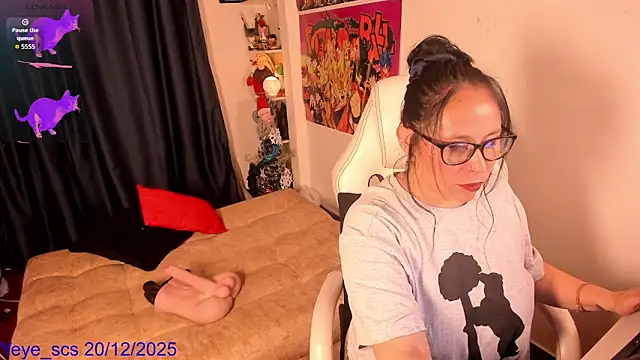 Snapshot of Yeye_scs chatting on December 21, 12:40 am Yeye scs online show from December 21, 12:40 am