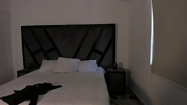 MelodyBliss online show from April 24, 8:55 pm