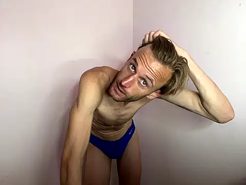 aquilesmade online show from October 27, 3:49 pm