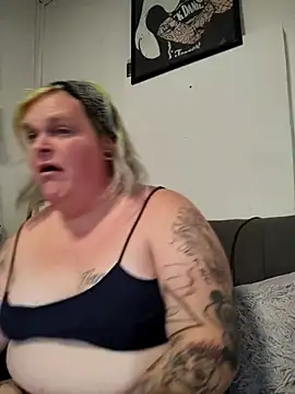 Snapshot of Trans_Girl_next_door420 chatting on April 12, 7:19 pm Trans Girl next door420 online show from April 12, 7:19 pm