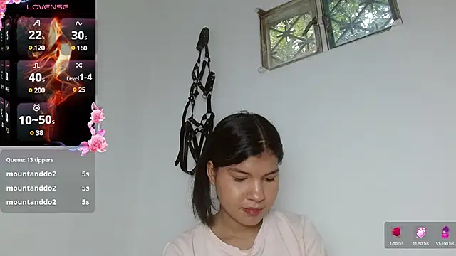 SophiaMeyerst online show from February 6, 5:30 pm