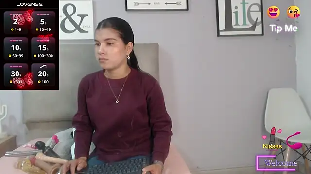 SophiaMeyerst online show from June 30, 2:40 pm
