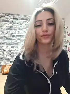 Snapshot of DeeaFUN25 chatting on January 15, 5:37 pm DeeaFUN25 online show from January 15, 5:37 pm