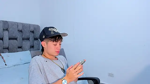 MarcusCollinss  online show from December 5, 12:11 pm