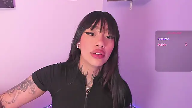 Snapshot of Akari1_Mischief chatting on November 2, 3:09 am Akari1 Mischief online show from November 2, 3:09 am