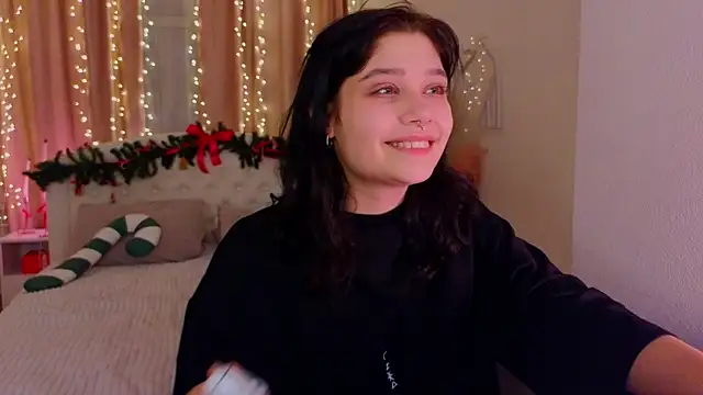 Snapshot of ari_rari chatting on January 15, 12:09 am ari rari online show from January 15, 12:09 am
