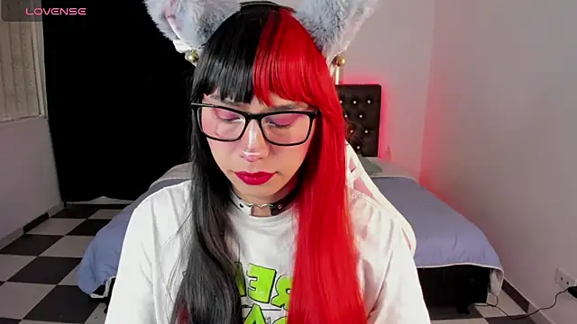 paula kawaiifu  online show from January 16, 2:19 pm