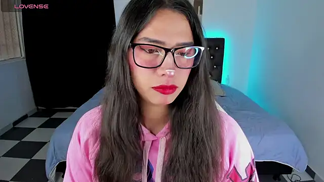 paula kawaiifu  online show from February 2, 2:02 pm