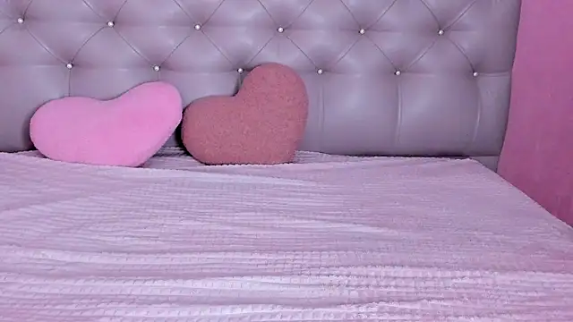 lulu wolf online show from December 31, 4:27 am