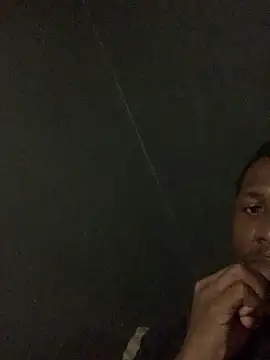 Snapshot of DManL chatting on December 16, 4:45 pm DManL online show from December 16, 4:45 pm