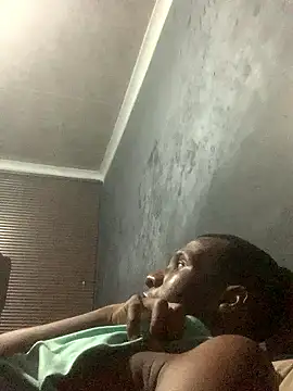 Snapshot of DManL chatting on January 12, 5:51 pm DManL online show from January 12, 5:51 pm