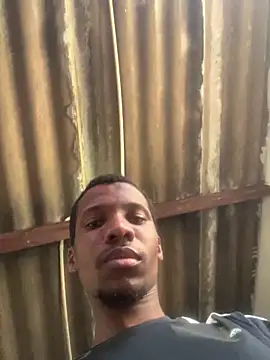 Snapshot of DManL chatting on March 19, 5:33 am DManL online show from March 19, 5:33 am