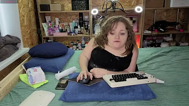 MiniNatalie online show from December 22, 6:21 am