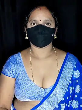 vintage-vibs online show from February 19, 6:15 pm