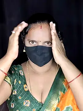 vintage-vibs online show from February 23, 5:54 pm