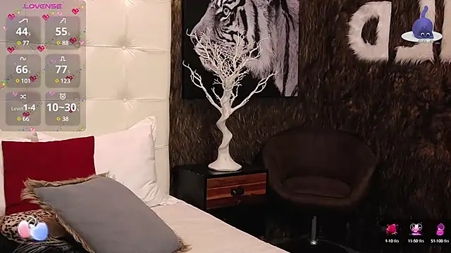 Snapshot of PinkySparks chatting on January 21, 11:34 pm PinkySparks online show from January 21, 11:34 pm