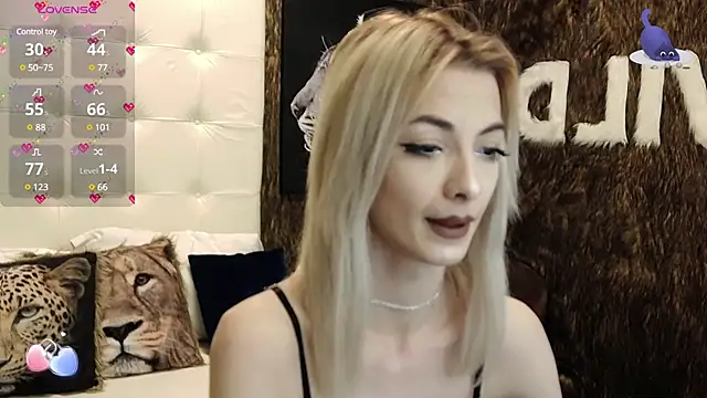 Snapshot of PinkySparks chatting on March 3, 7:49 pm PinkySparks online show from March 3, 7:49 pm