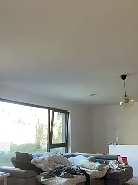 Mia-Minou online show from April 23, 6:25 am