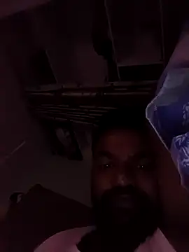 Snapshot of PVNRAO0831 chatting on September 28, 11:26 am PVNRAO0831 online show from September 28, 11:26 am