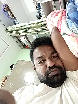 Snapshot of PVNRAO0831 chatting on September 29, 6:07 am PVNRAO0831 online show from September 29, 6:07 am