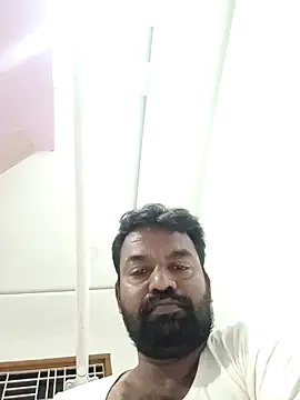 Snapshot of PVNRAO0831 chatting on October 9, 3:32 pm PVNRAO0831 online show from October 9, 3:32 pm