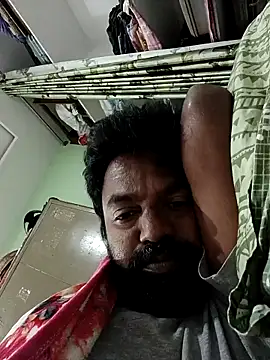 Snapshot of PVNRAO0831 chatting on December 18, 4:24 pm PVNRAO0831 online show from December 18, 4:24 pm