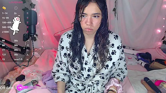 Snapshot of sophie_north chatting on February 6, 2:48 pm sophie north online show from February 6, 2:48 pm