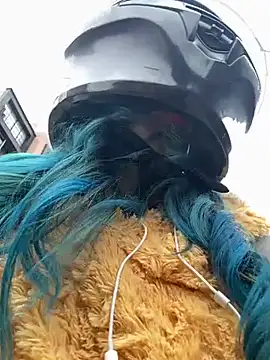 Snapshot of Lunapage chatting on February 25, 1:06 pm Lunapage online show from February 25, 1:06 pm