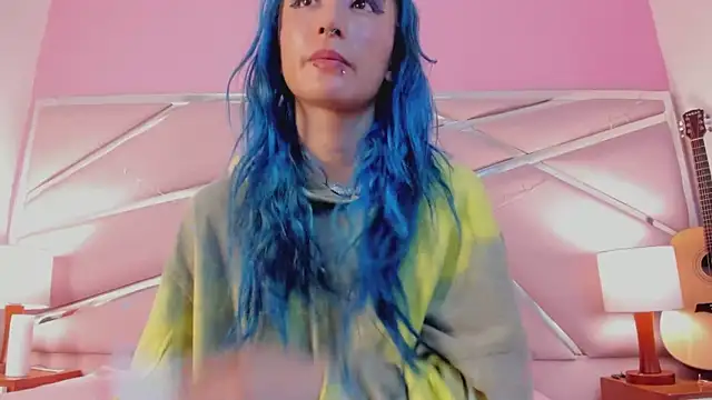 Snapshot of Lunapage chatting on February 27, 7:15 pm Lunapage online show from February 27, 7:15 pm