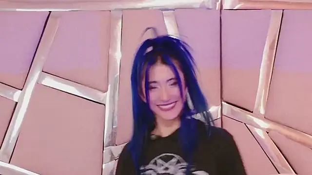 Snapshot of Lunapage chatting on September 12, 8:20 pm Lunapage online show from September 12, 8:20 pm