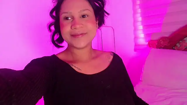 Snapshot of Beamber_ chatting on December 2, 11:15 am Beamber online show from December 2, 11:15 am