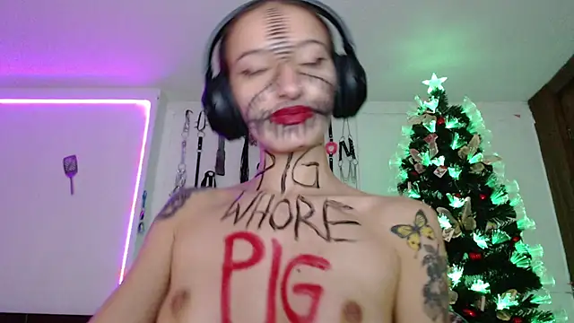 Eloise-brown online show from December 10, 11:40 pm