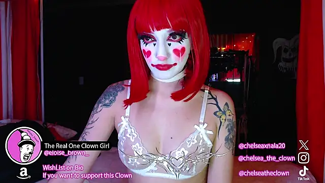 Snapshot of Eloise-brown chatting on May 2, 6:57 pm Eloise-brown online show from May 2, 6:57 pm