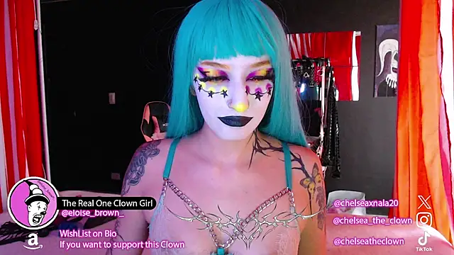 Snapshot of Eloise-brown chatting on June 1, 4:31 pm Eloise-brown online show from June 1, 4:31 pm