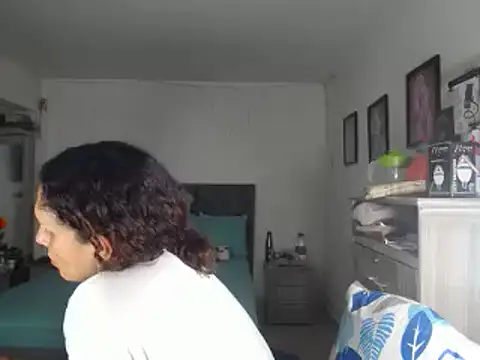 Corina hot online show from December 6, 1:29 am