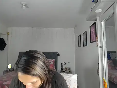 Corina hot online show from October 4, 8:51 pm