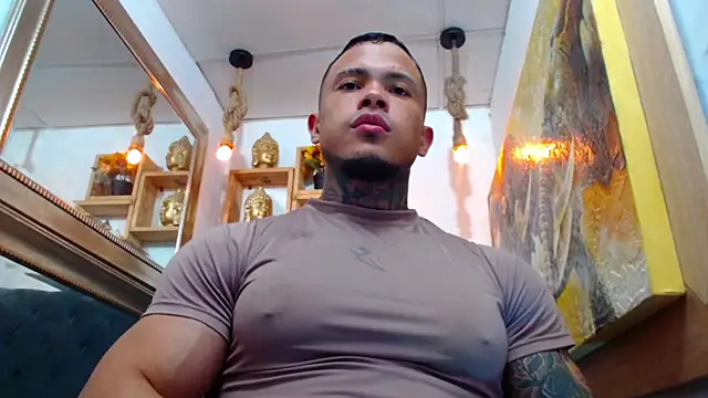 Snapshot of david_rousse_ chatting on January 18, 3:53 am david rousse  online show from January 18, 3:53 am