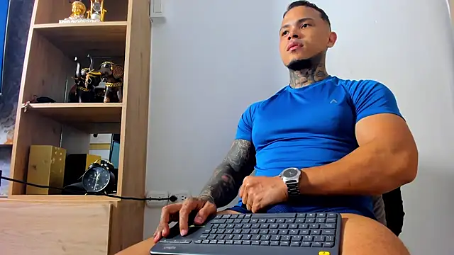 Snapshot of david_rousse_ chatting on September 10, 4:01 am david rousse  online show from September 10, 4:01 am