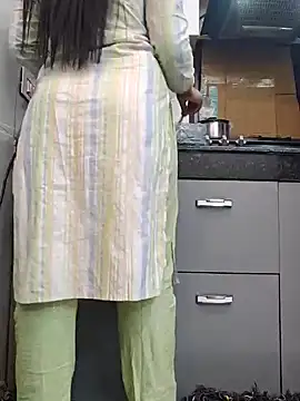 Manpreet kaur21 online show from February 2, 1:19 pm