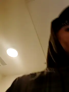 Snapshot of gabelove369 chatting on December 16, 5:38 am gabelove369 online show from December 16, 5:38 am