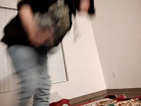 Snapshot of gabelove369 chatting on December 25, 9:24 am gabelove369 online show from December 25, 9:24 am