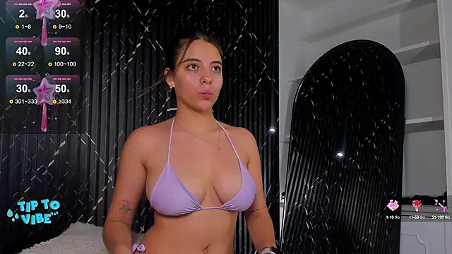  noahjones online show from December 18, 3:00 pm