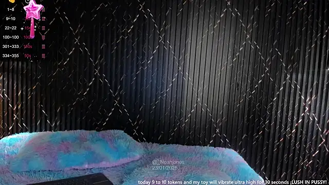  noahjones online show from January 23, 12:09 pm