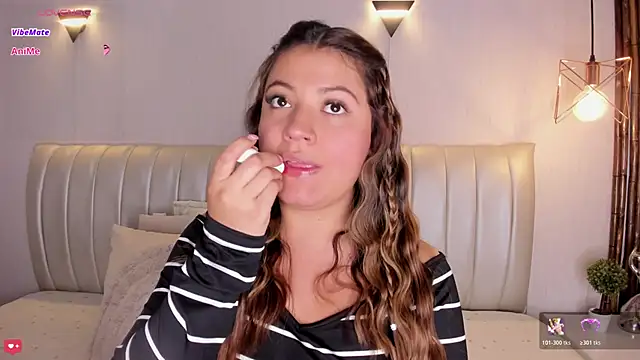 Zuzu sweet online show from March 19, 7:07 pm