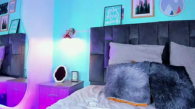 AmyPalmmer online show from March 8, 11:58 am