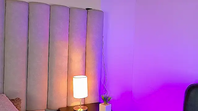 AmyPalmmer online show from September 9, 11:43 am