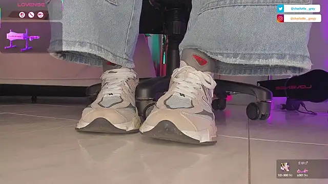 charlotte  grey online show from September 15, 9:15 pm