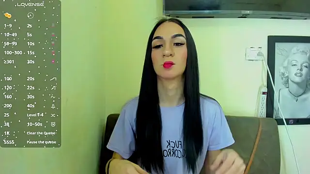 Mia thompson 19 online show from December 25, 12:48 am